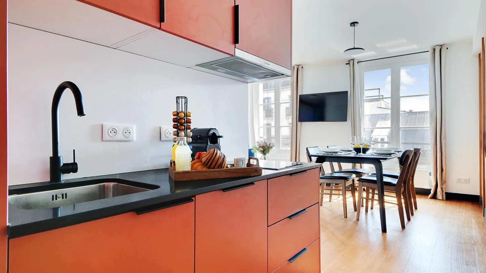 Sereners - Charming Serviced Apartments - Bastille Paris France