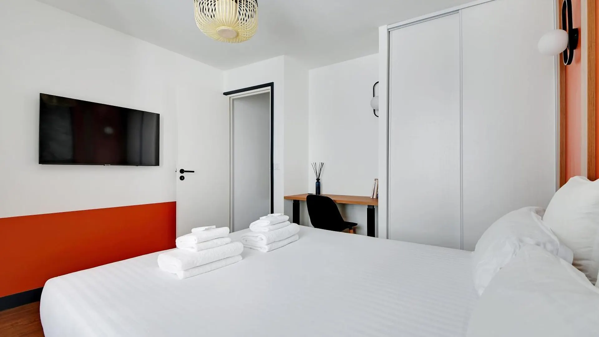 Sereners - Charming Serviced Apartments - Bastille Paris 0*,  France